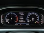 Volkswagen T-Roc 1.5 TSI R-Line | Stoelverwarming | Parkeersensoren | Lichtmetalen velgen