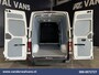 Volkswagen Crafter 2.0 TDI 141pk L3H3 L2H2 Euro6 Airco | Camera | Apple Carplay | Android Auto | Cruisecontrol | Massagestoel Chauffeursstoel, 2800kg trekvermogen
