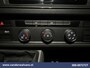 Volkswagen Crafter 2.0 TDI 141pk L3H3 L2H2 Euro6 Airco | Camera | Apple Carplay | Android Auto | Cruisecontrol | Massagestoel Chauffeursstoel, 2800kg trekvermogen