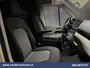Volkswagen Crafter 2.0 TDI 141pk L3H3 L2H2 Euro6 Airco | Camera | Apple Carplay | Android Auto | Cruisecontrol | Massagestoel Chauffeursstoel, 2800kg trekvermogen