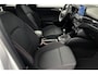 Ford Focus Wagon 1.0 EcoBoost ST Line Business | LED koplampen | Sportstoelen | Trekhaak | Cruise control