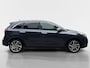Kia Niro 1.6 GDi Hybrid Edition | Navi | Apple Carplay / Android Auto | Stoel + Stuurverwarming | Elektrisch Bedienbaar Schuif / Kanteldak | Licht + Regensensor | Cruise Control | 18" Lichtmetalen Velgen | Rijstrooksensor + Correctie