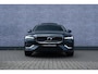 Volvo V60 T6 AWD 350 pk Plug-in hybrid Ultra Bright | Longe Range | Google | Massage | 360 Camera | Alarm | Schuif-/Kanteldak | Adaptieve Cruise | Pilot Assist | Head-Up Display | Keyless | 19" LM