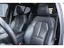 Volvo XC40 2.0 T4 Inscription | Trekhaak met afneembare kogel | Panoramisch Schuif-Kantel dak | Rear Parking Camera | Adaptive Cruise Controle | Extra donker glas achter !