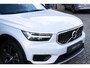 Volvo XC40 2.0 T4 Inscription | Trekhaak met afneembare kogel | Panoramisch Schuif-Kantel dak | Rear Parking Camera | Adaptive Cruise Controle | Extra donker glas achter !
