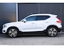 Volvo XC40 2.0 T4 Inscription | Trekhaak met afneembare kogel | Panoramisch Schuif-Kantel dak | Rear Parking Camera | Adaptive Cruise Controle | Extra donker glas achter !