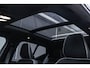 Volvo EX40 Single Motor Extended Range Ultra Black Ed. 82 kWh | Verwarmbare voorstoelen | Verwarmbaar stuurwiel | Premium audio by Harman Kardon | Panoramadak | Rondom zichtcamera | 20 inch Lichtmetalen velgen | Alarmklasse 3
