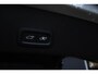 Volvo EX40 Single Motor Extended Range Ultra Black Ed. 82 kWh | Panoramadak | 17% bijtelling |  Verwarmbare voorstoelen+stuurwiel | Premium audio by Harman Kardon | Rondom zichtcamera | Warmtepomp | 20 inch Lichtmetalen velgen | Alarmklasse 3