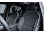 Volvo EX40 Single Motor Extended Range Ultra Black Ed. 82 kWh | Verwarmbare voorstoelen | Verwarmbaar stuurwiel | Premium audio by Harman Kardon | Panoramadak | Rondom zichtcamera | 20 inch Lichtmetalen velgen | Alarmklasse 3