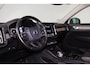 Volvo XC40 T4 Inscription - Panorama/schuifdak - IntelliSafe Surround - Parkeercamera achter - Parkeersensoren voor & achter - Verwarmde voorstoelen - Cruise control - High Performance Audio - Extra getint glas - 18' LMV