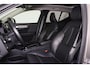 Volvo XC40 T4 Inscription - Panorama/schuifdak - IntelliSafe Surround - Parkeercamera achter - Parkeersensoren voor & achter - Verwarmde voorstoelen - Cruise control - High Performance Audio - Extra getint glas - 18' LMV