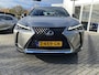 Lexus UX 250h Comfort Line NL-AUTO TREKHAAK TRIPLE-LED CARPLAY BOCHTVERL NAVI AD-CRUISE