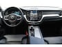 Volvo XC60 T6 350PK Automaat AWD Ultra Dark / Navigatie / 360 Camera / Head Up-Display / Panorama Dak / LM Velgen / Trekhaak