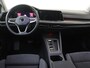 Volkswagen Golf 1.4 eHybrid Style | Parkeersensoren | 3-zone airco | Stoel- en stuurwielverwarming | Adaptieve cruise control | CarPlay | Navigatie | Digital cockpit |