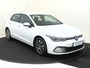 Volkswagen Golf 1.4 eHybrid Style | Parkeersensoren | 3-zone airco | Stoel- en stuurwielverwarming | Adaptieve cruise control | CarPlay | Navigatie | Digital cockpit |