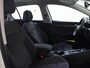 Volkswagen Golf 1.4 eHybrid Style | Parkeersensoren | 3-zone airco | Stoel- en stuurwielverwarming | Adaptieve cruise control | CarPlay | Navigatie | Digital cockpit |