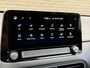 Hyundai Kona Electric EV Premium 64 kWh | 3 fase | 100% SOH | Leder | Navigatie | Adaptieve cruise | Lane assist | Camera | Apple CarPlay / Android Auto | Stoelverwarming voor+achter | Stoelkoeling | LED | DAB | Head up | Volledig onderhouden