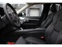Volvo XC90 Plug-in hybrid AWD Ultra Dark | Verwarmde, Geventileerde en Masserende Voorstoelen | Luchtvering | Panoramisch Schuif-/Kanteldak | Semi-Elektrische Trekhaak | 360º Camera | Gelamineerd en Getint Glas Achter| Bowers & Wilkins |