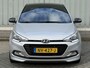 Hyundai i20 1.0 T-GDI Go! 2016 / Navigatie / DAB / 17" lichtmetalen velgen / Achteruitrijcamera / Cruise Control / Getint glas / Parkeersensoren /