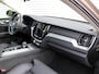 Volvo XC60 2.0 T6 Plug-in hybrid AWD Plus Dark Automaat / Panoramadak / Trekhaak / 360* camera / All Seasonbanden