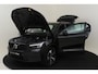 Volvo XC40 B4 (M-HYBRID) PLUS DARK -CAMERA|ADAP.CRUISE|VERW.VOORRUIT|TREKHAAK|HARMAN/KARDON|19"