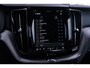 Volvo XC60 2.0 T6 Plug-in hybrid AWD Ultra Dark Verwarmbare voorstoelen en achterbank | 360 camera | Trekhaak