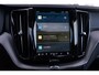 Volvo XC60 2.0 T6 Plug-in hybrid AWD Ultra Dark Verwarmbare voorstoelen en achterbank | 360 camera | Trekhaak