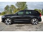 Volvo XC60 2.0 T6 Plug-in hybrid AWD Ultra Dark Verwarmbare voorstoelen en achterbank | 360 camera | Trekhaak