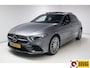 Mercedes-Benz A-klasse 250 e Premium Plus AMG 218 PK | Pano | Leer | Head-up | Trekhaak Widescreen, 19 inch, 360 camera, VOL!!!