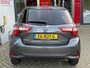 Toyota Yaris 1.5 Hybrid Y20 NL-AUTO LM CAMERA CLIMA STUURWIEL BEDIENING ELEKTRISCHE RAMEN NAVIGATIE