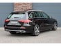 Mercedes-Benz C-klasse Estate 300 e Luxury Line | Panoramadak | Camera | Cruise Control | Sfeerverlichting | Dodehoekassistent | High Perf. LED | Apple Carplay/Android Auto | Stoelverwarming |