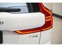 Volvo XC60 T6 Plug-in hybrid AWD Ultra Dark 350pk | Pano. dak | 360 Camera | Trekhaak | Stoel/Stuurwiel verwarming | 20 inch |