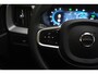 Volvo XC60 T6 Plug-in hybrid AWD Ultra Dark 350pk | Pano. dak | 360 Camera | Trekhaak | Stoel/Stuurwiel verwarming | 20 inch |