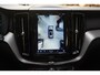 Volvo XC60 T6 Plug-in hybrid AWD Ultra Dark 350pk | Pano. dak | 360 Camera | Trekhaak | Stoel/Stuurwiel verwarming | 20 inch |