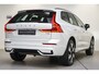 Volvo XC60 T6 Plug-in hybrid AWD Ultra Dark 350pk | Pano. dak | 360 Camera | Trekhaak | Stoel/Stuurwiel verwarming | 20 inch |