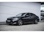 BMW 3-Serie 330e xDrive Sedan Hybrid | M Sport | Glazen Schuifdak | H&K | Innovation | Head Up |19 inch |