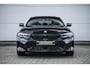 BMW 3-Serie 330e xDrive Sedan Hybrid | M Sport | Glazen Schuifdak | H&K | Innovation | Head Up |19 inch |