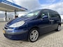 Peugeot 807 2.2 ST, 6 persoons, climatronic, cruisecontrol, trekhaak, electrische schuifdeuren, nieuwe APK, diverse krassen aan buitenkant.