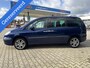 Peugeot 807 2.2 ST, 7 persoons, climatronic, cruisecontrol, trekhaak, electrische schuifdeuren, nieuwe APK, diverse krassen aan buitenkant, 1 extra stoel is erbij maar niet afgebeeld.
