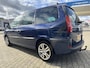 Peugeot 807 2.2 ST, 6 persoons, climatronic, cruisecontrol, trekhaak, electrische schuifdeuren, nieuwe APK, diverse krassen aan buitenkant.