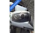 Peugeot 807 2.2 ST, 7 persoons, climatronic, cruisecontrol, trekhaak, electrische schuifdeuren, nieuwe APK, diverse krassen aan buitenkant, 1 extra stoel is erbij maar niet afgebeeld.