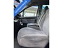 Peugeot 807 2.2 ST, 7 persoons, climatronic, cruisecontrol, trekhaak, electrische schuifdeuren, nieuwe APK, diverse krassen aan buitenkant, 1 extra stoel is erbij maar niet afgebeeld.