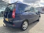 Peugeot 807 2.2 ST, 6 persoons, climatronic, cruisecontrol, trekhaak, electrische schuifdeuren, nieuwe APK, diverse krassen aan buitenkant.