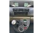 Peugeot 807 2.2 ST, 7 persoons, climatronic, cruisecontrol, trekhaak, electrische schuifdeuren, nieuwe APK, diverse krassen aan buitenkant, 1 extra stoel is erbij maar niet afgebeeld.