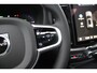 Volvo XC60 2.0 T6 Plug-in hybrid AWD Plus Black Edition Adaptive Cruise & Pilot Assist | Panoramisch Schuif-/Kanteldak | 360-Camera | Harman Kardon Premium Audio | Draadloze Telefoonlader