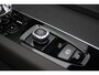 Volvo XC60 2.0 T6 Plug-in hybrid AWD Plus Black Edition Adaptive Cruise & Pilot Assist | Panoramisch Schuif-/Kanteldak | 360-Camera | Harman Kardon Premium Audio | Draadloze Telefoonlader