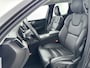 Volvo XC60 T6 Recharge Ultra Dark | 20" | Trekhaak | 360 Camera | Head-up | Harman Kardon | Panoramadak | Full LED | Elektrisch verst. stoelen | Stoel/stuur/achterbankverwarming | Adaptieve cruise | BLIS