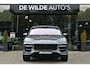 Porsche Cayenne 3.0 S E-Hybrid SportDesign 520pk Pano SoftClose Achterasbesturing Head-up Trekhaak InnoDrive Keyless 360-camera Bose