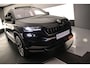 Skoda Karoq Sportline Business 1.5 TSI 150pk DSG Automaat Trekhaak, Panoramadak, Adaptive cruise control, Elektrische achterklep, LED matrix koplampen
