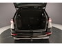 Skoda Karoq Sportline Business 1.5 TSI 150pk DSG Automaat Trekhaak, Panoramadak, Adaptive cruise control, Elektrische achterklep, LED matrix koplampen